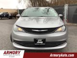 Used 2018 Chrysler Pacifica L image 2