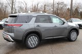 New 2025 Nissan Pathfinder SL w/ SL Premium Package image 6