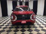 Used 2023 Mitsubishi Outlander SE image 2