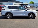 New 2025 Mitsubishi Outlander SE image 5