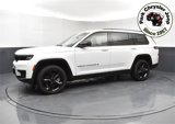 Used 2023 Jeep Grand Cherokee L Laredo image 3