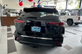 New 2025 Toyota Highlander XLE image 6