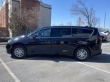 New 2025 Chrysler Pacifica Select image 4