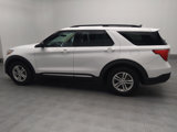 Used 2021 Ford Explorer XLT image 3