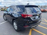 Used 2022 Chevrolet Equinox LT w/ Driver Convenience Package image 3