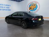 Used 2021 Toyota Camry SE image 3