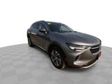Certified 2022 Buick Envision Essence w/ Technology Package I image 2