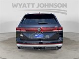 New 2025 Volkswagen Atlas Peak Edition SE image 4