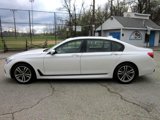Used 2017 BMW 750i xDrive image 2