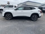 New 2025 Chevrolet Trax RS w/ Sunroof Package image 2