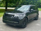 Used 2025 Land Rover Range Rover SE image 2