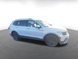 Used 2024 Volkswagen Tiguan SE image 2