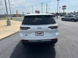 Used 2023 Jeep Grand Cherokee L Laredo image 4