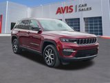 Used 2024 Jeep Grand Cherokee Limited image 3