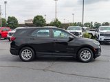 Used 2023 Chevrolet Equinox LS image 2