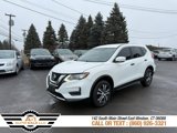 Used 2017 Nissan Rogue S image 2