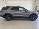 Used 2025 Ford Explorer ST-Line w/ Premium Package image 4