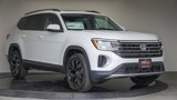New 2025 Volkswagen Atlas SE image 5