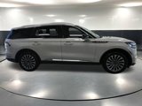 Used 2023 Lincoln Aviator Reserve image 4