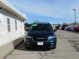 Used 2022 Chrysler Pacifica Touring-L image 5
