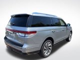 Used 2024 Lincoln Navigator Reserve image 4