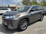 Used 2018 Toyota Highlander XLE image 3