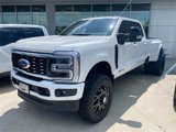 New 2025 Ford F350 Platinum image 3