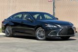 New 2025 Lexus ES 350 w/ Luxury Package image 2