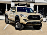 Used 2017 Toyota Tacoma TRD Off-Road image 4