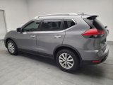 Used 2017 Nissan Rogue SV w/ SV Premium Package image 3