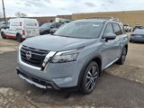 New 2025 Nissan Pathfinder Platinum image 3