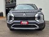 New 2025 Mitsubishi Outlander SEL image 2