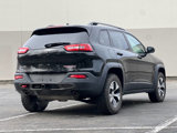 Used 2017 Jeep Cherokee Trailhawk image 5