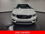 Used 2021 Volvo XC40 T5 Momentum image 3