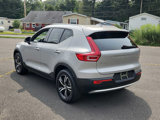 Used 2025 Volvo XC40 B5 Core image 4
