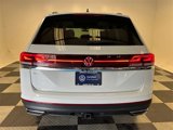 Certified 2024 Volkswagen Atlas SE w/ Panoramic Sunroof Package image 4
