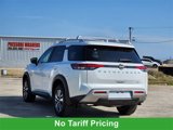 New 2025 Nissan Pathfinder SL image 4