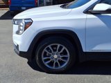 Used 2023 GMC Terrain SLT image 2