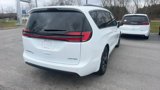 New 2024 Chrysler Pacifica Limited w/ S Appearance Package image 3