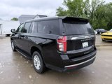 Used 2023 Chevrolet Suburban LT image 3