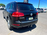 Used 2012 Volkswagen Touareg Sport image 4