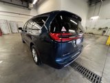 New 2025 Chrysler Pacifica Select image 6