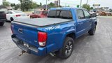 Used 2016 Toyota Tacoma TRD Sport image 4