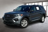 Used 2023 Ford Explorer XLT image 2