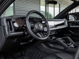 Certified 2025 Porsche Cayenne image 4