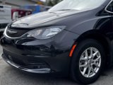 Used 2021 Chrysler Voyager Lxi image 4