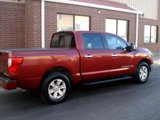 Used 2018 Nissan Titan SV w/ SV Convenience Package image 5