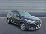 Used 2023 Nissan Kicks SR image 2