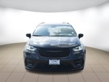 Used 2024 Chrysler Pacifica Premium image 2