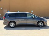 Used 2020 Chrysler Pacifica Touring image 4